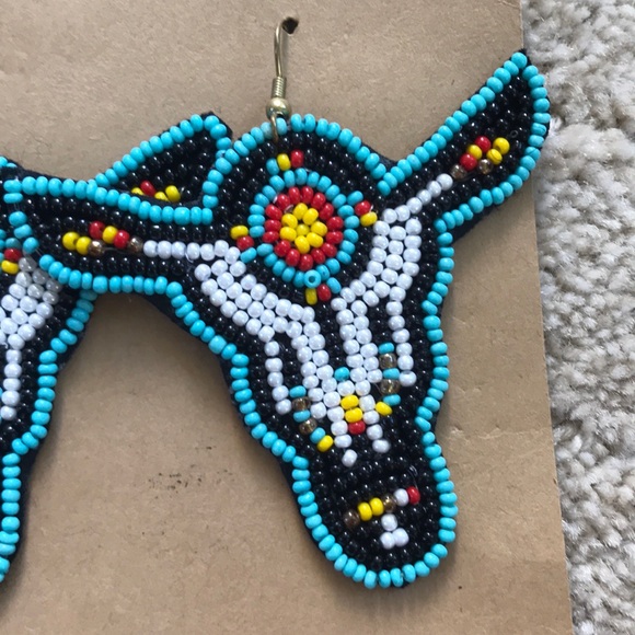 NWT Western beaded longhorn hook earrings - Picture 2 of 5